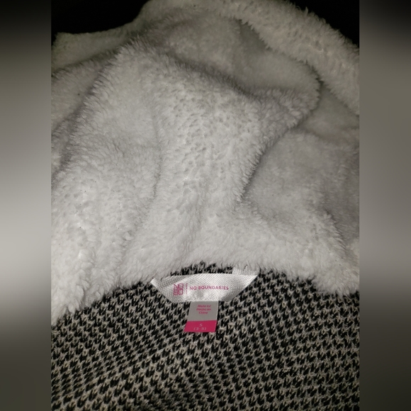 No Boundaries Juniors Jacquard Cardigan with Faux Sherpa Hood Size S - Picture 10 of 11